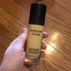 Bare minerals foundation in color 03